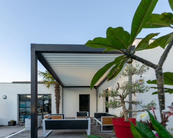 Outdoor Shade Installation